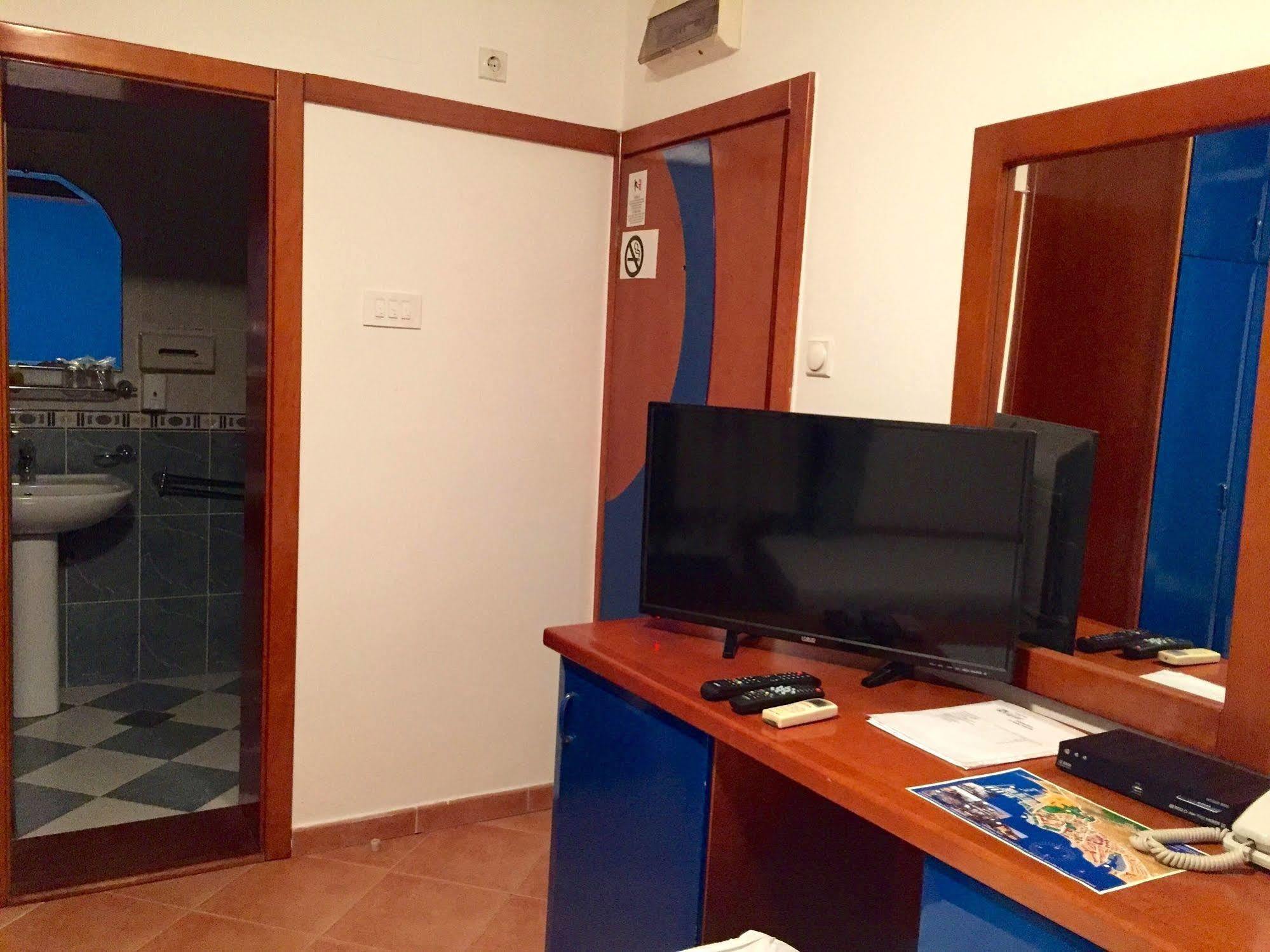 Boutique Hotel Villa Royal Тиват Экстерьер фото